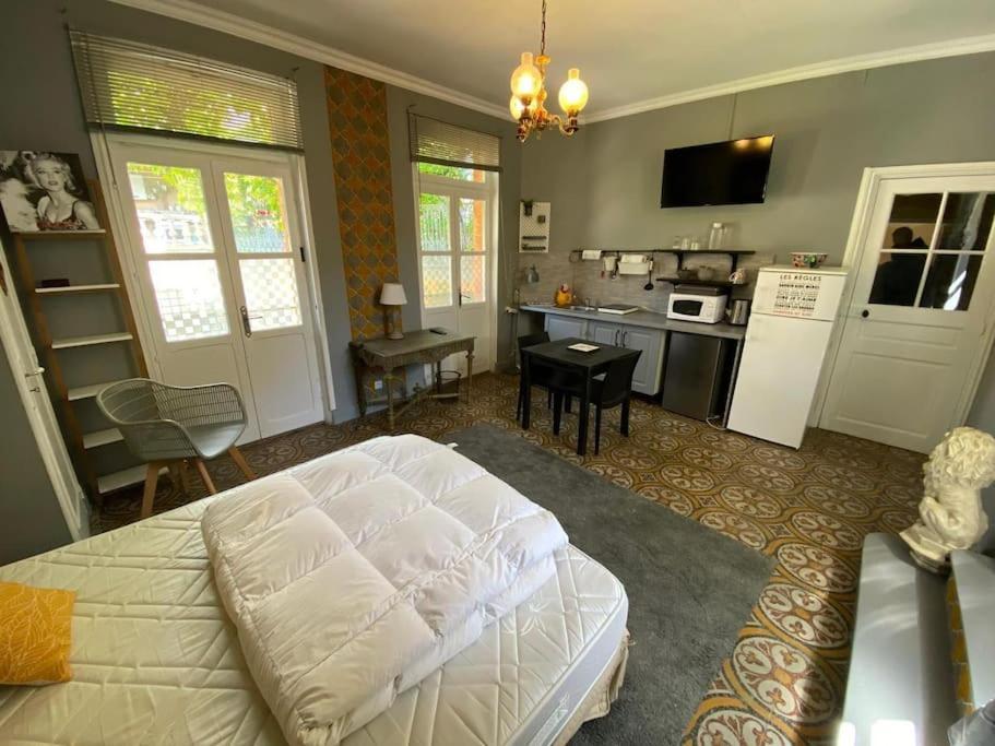 Cote Cite Appartements - Parking Prive - 100M Cite Medievale Каркассон Экстерьер фото