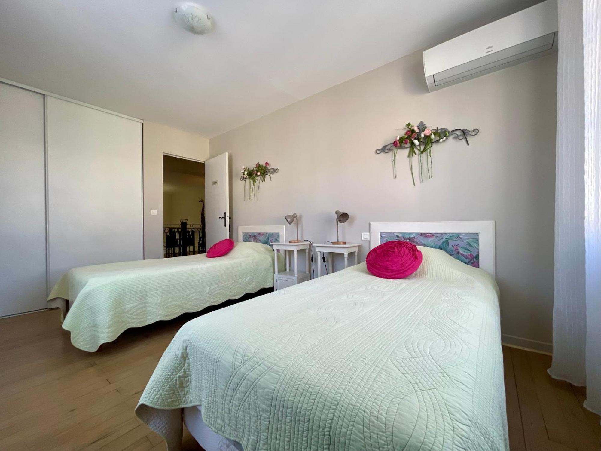 Cote Cite Appartements - Parking Prive - 100M Cite Medievale Каркассон Экстерьер фото